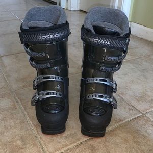 Rossignol Saphir women’s ski boots